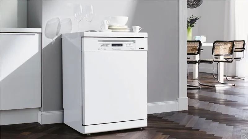 日常生活中的时尚博主,一个居家上班的博主