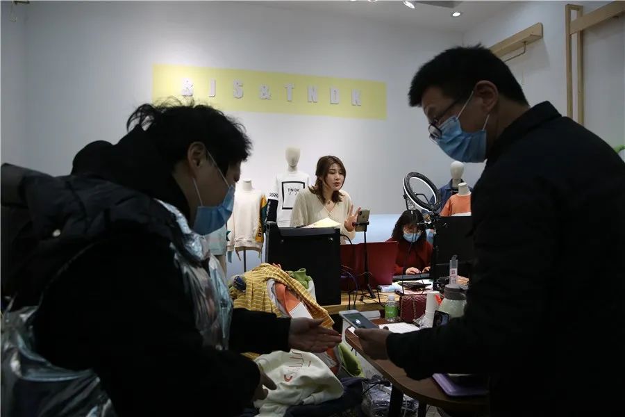 织里七日：醒来的中国“童装之都”