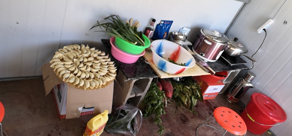 镇党委书记刘峰,淅川扶贫驻村第一书记