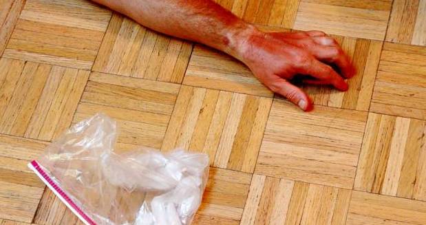 儿童开水烫伤急救处理,被开水烫伤怎么办最快最有效