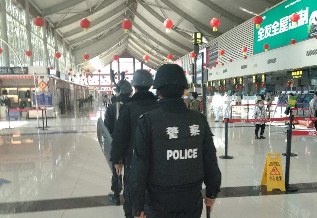 「丽江热线」丽江至昆明恢复开行8对列车，机场这些航班也已恢复…