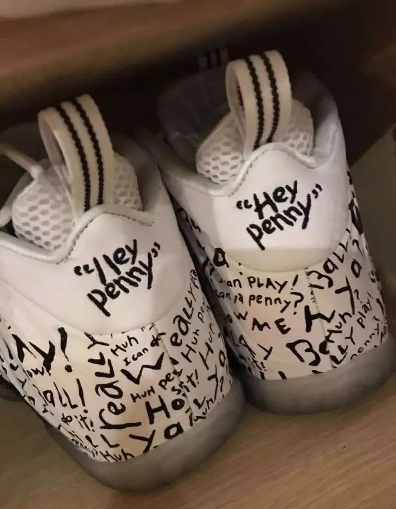 球鞋二次发售鞋盒瑕疵,卖家发来鞋盒轻微破损