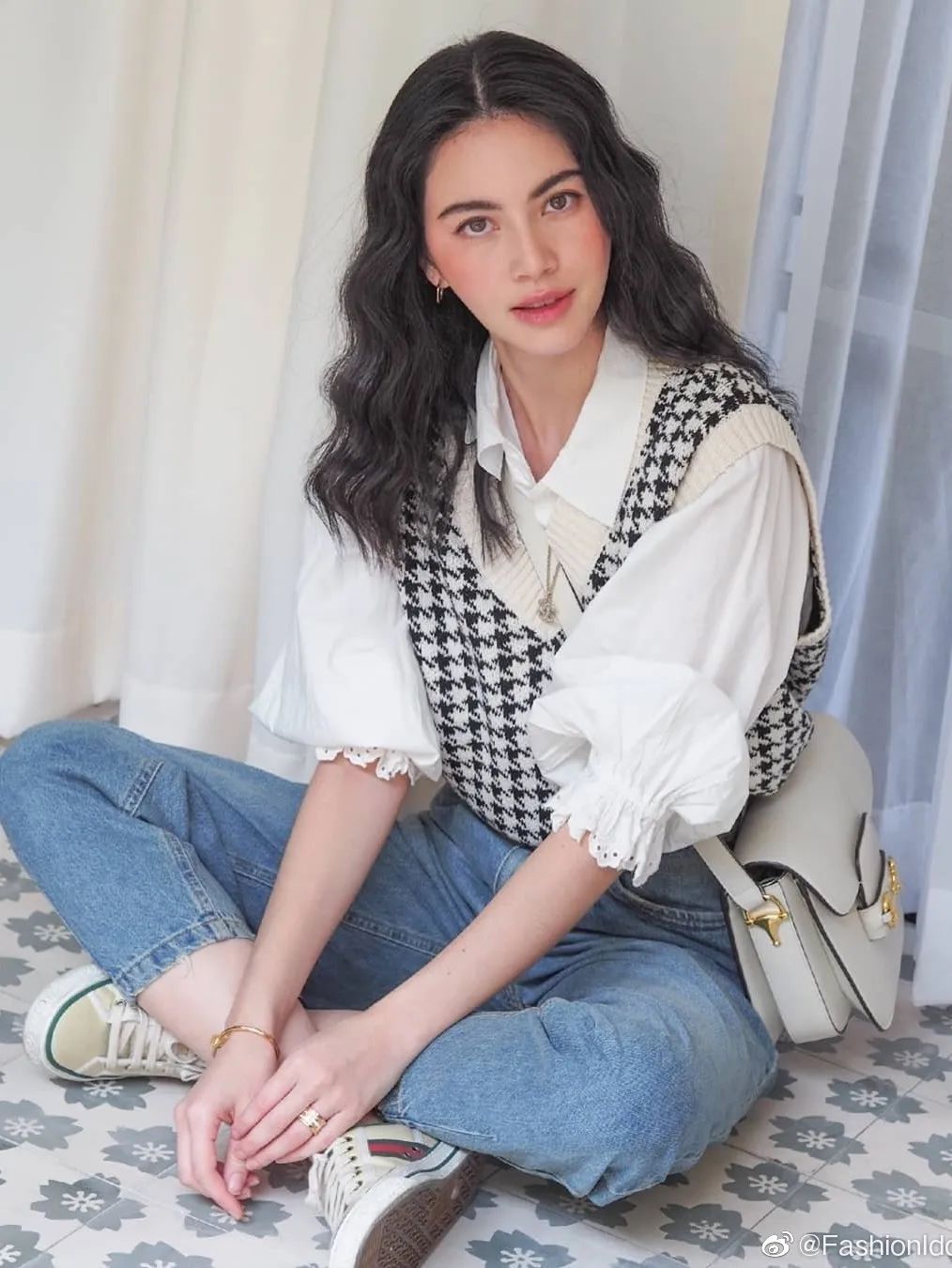 zara鑳屽績绌挎惌,zara鐗涗粩鑳屽績绌挎惌