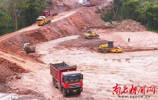 212线西充县城过境段改建工程一阶段项目力争明年建成