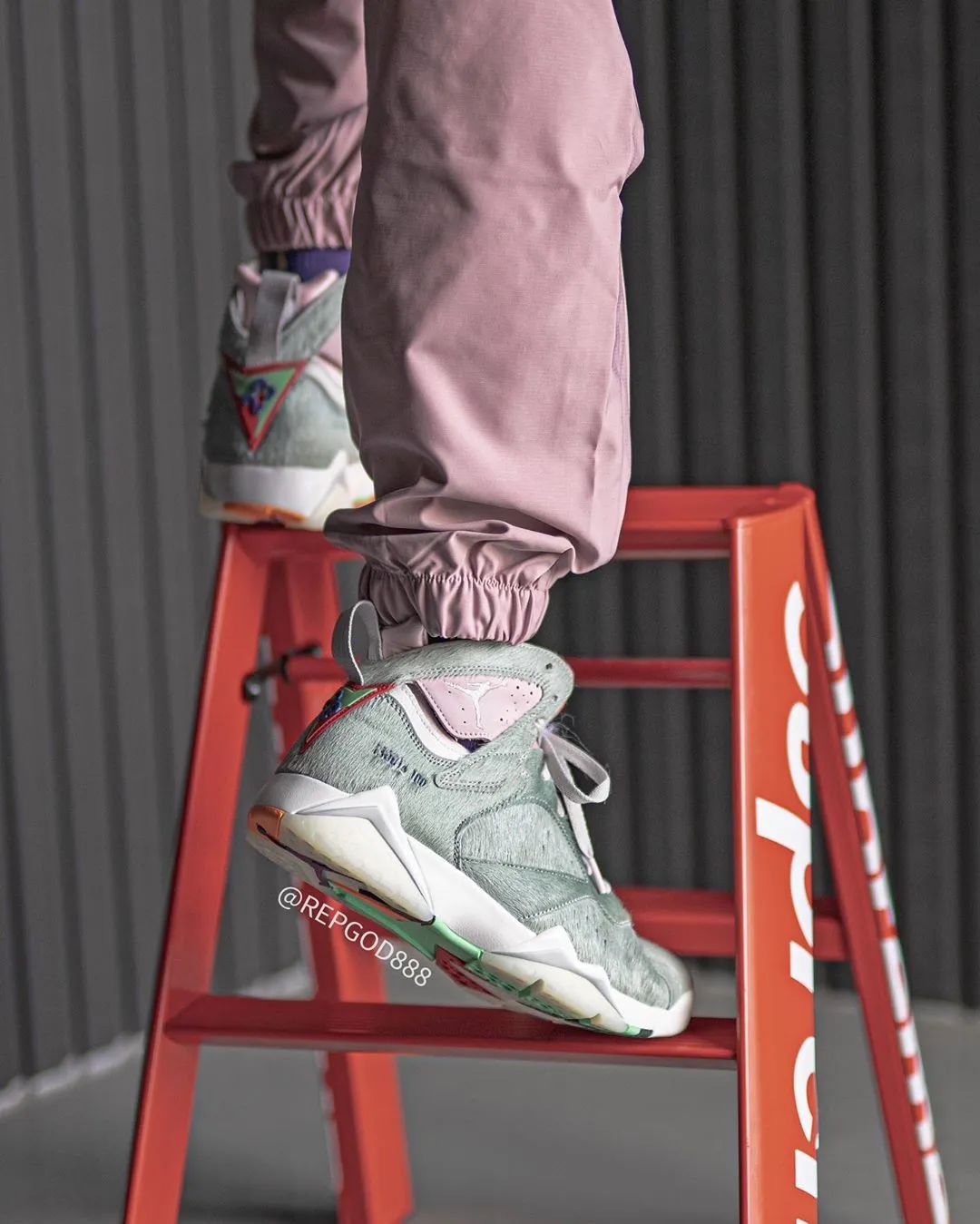 兔八哥aj7值得买吗,兔八哥aj7正品细节图