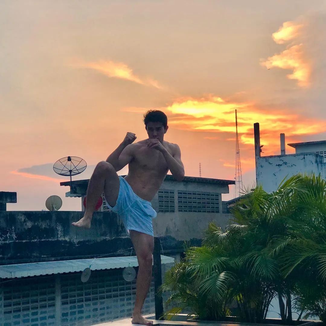 鍥涘窛鎴愰兘璇枃鑰佸笀,鎴愰兘璇枃鑰佸笀