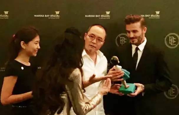 雨伞劳斯莱斯原声,劳斯莱斯最便宜的一款雨伞