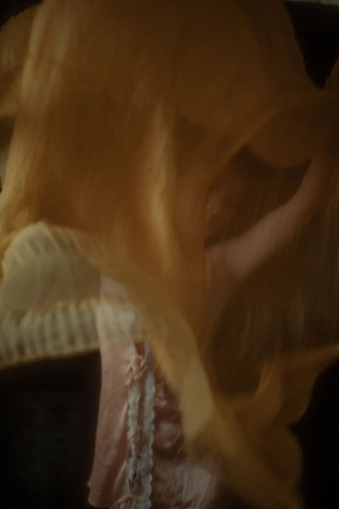 摄影师拍摄小道具,摄影师拍摄道具视频