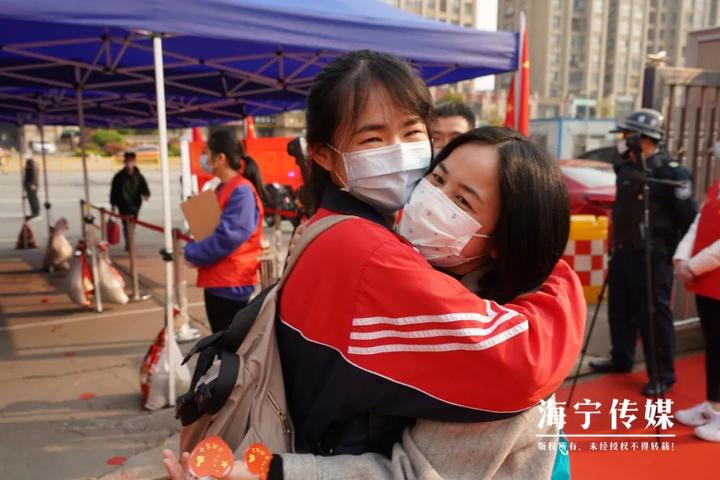 海高开学,海宁宏达高级中学新生开学