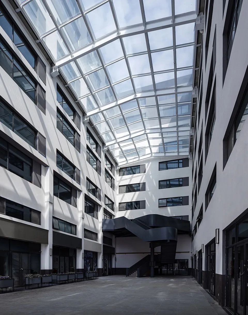 新作|工业锈址的潮流变身-NIUZONE新联地带/三益建筑设计有限公司