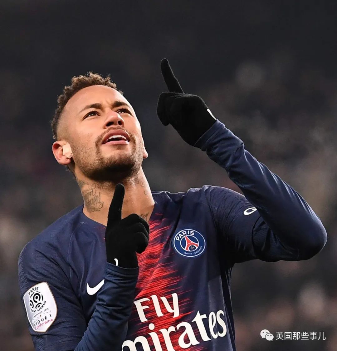 内马尔老妈和弟弟,内马尔52岁母亲近况