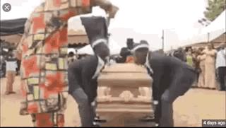 黑人老哥边蹦迪边抬棺材，为啥这个国家的葬礼这么嗨
