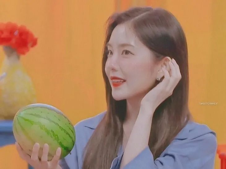 韩国女团神颜裴珠泫ins,韩国裴姐同款服装