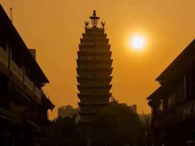 昆明春城秀游玩攻略,昆明不为人知景点