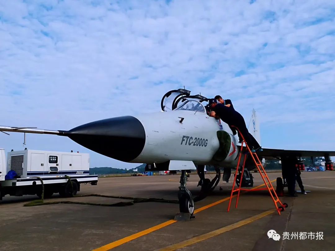 山鹰战斗机最新版出口,ftc2000g战斗机和山鹰