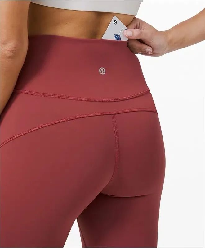 李涛|均价1000块一条的运动紧身裤，好在哪儿？