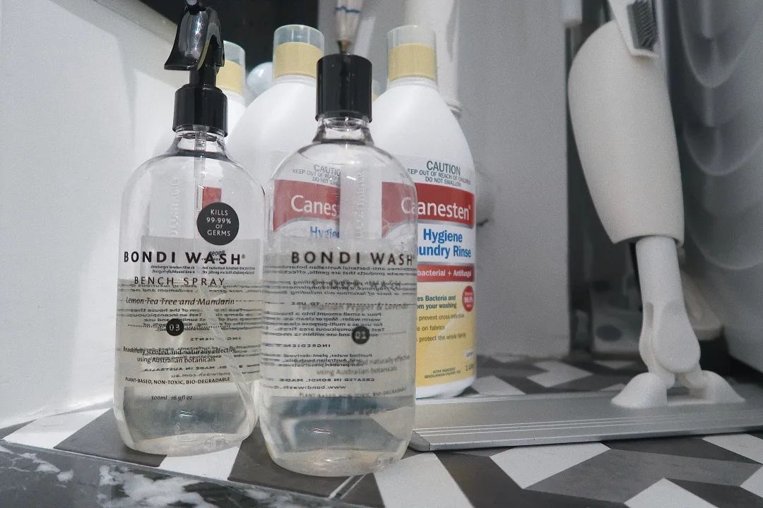 玻璃瓶水瓶1500ml空瓶,朝三暮四大水瓶图片