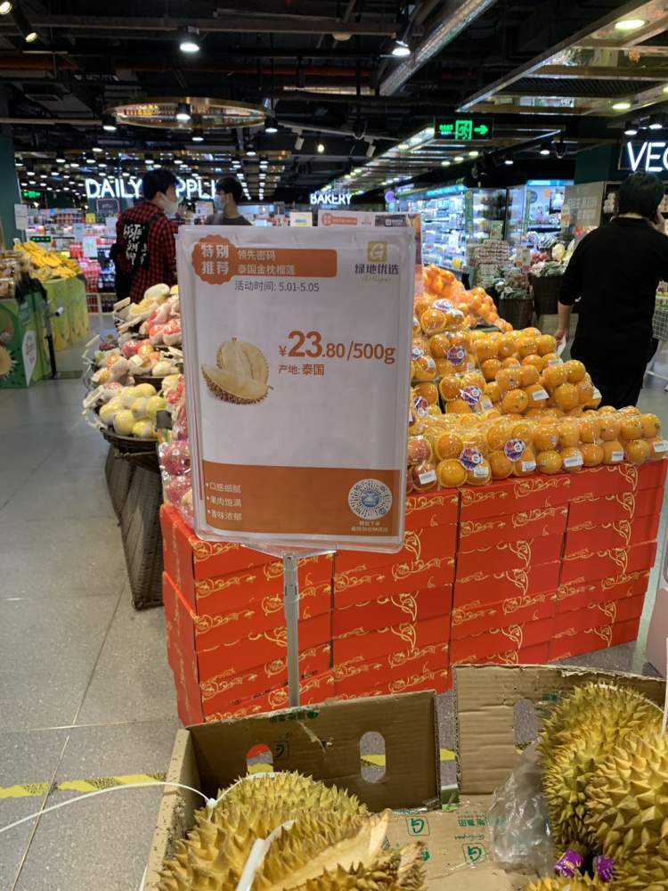 巴宝莉跟芬迪包哪个的性价比高,巴宝莉最值得买的便宜包