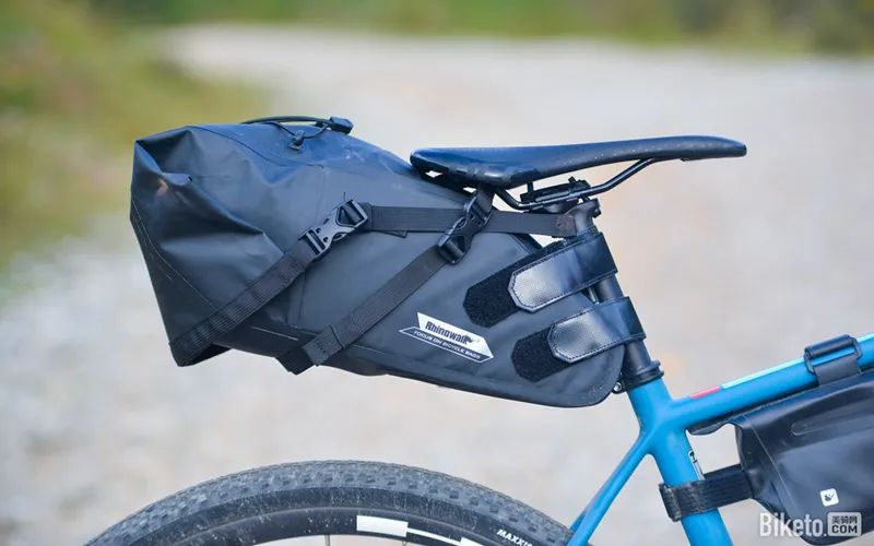 公路车怎么装骑行包,骑行工具包需要放什么