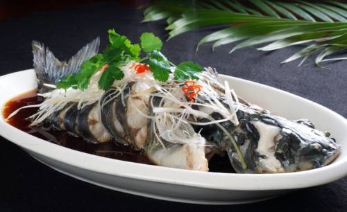 清蒸鱼的关键小技巧分享给大家,清蒸鱼的正确方法简单的