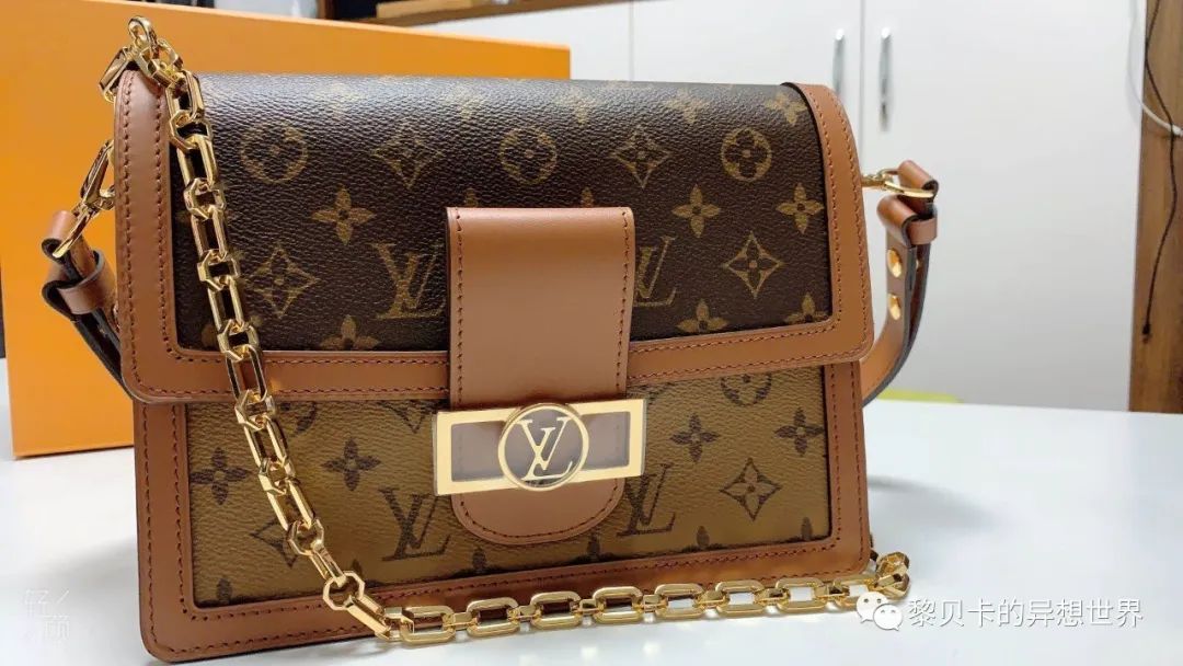 大牌贝壳包正品,性价比高的贝壳包