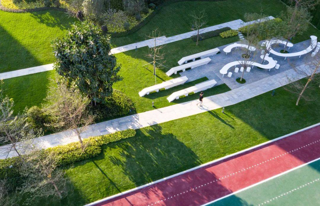 板凳奇葩设计,板凳上面的造型