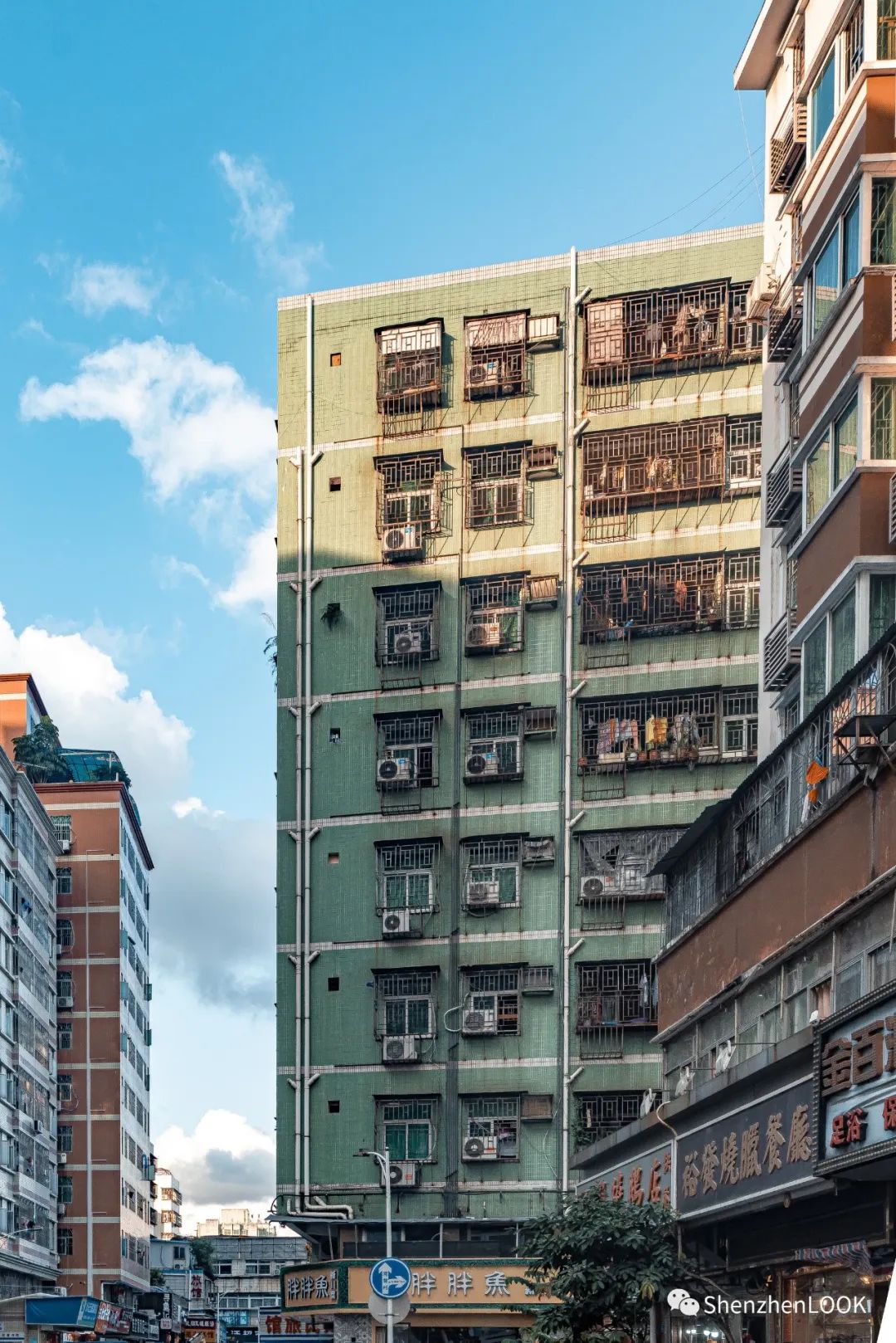 严浩翔说look这是tnt什么舞台,look这是什么牌子的包包