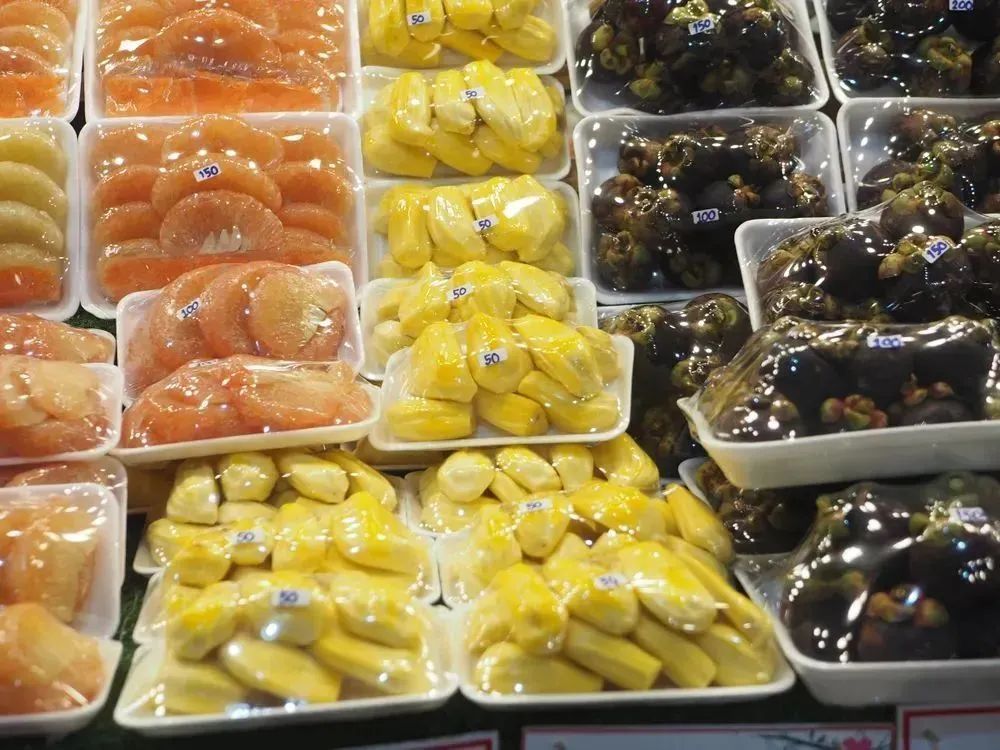 保鲜膜反复使用有什么坏处,过期保鲜膜的危害