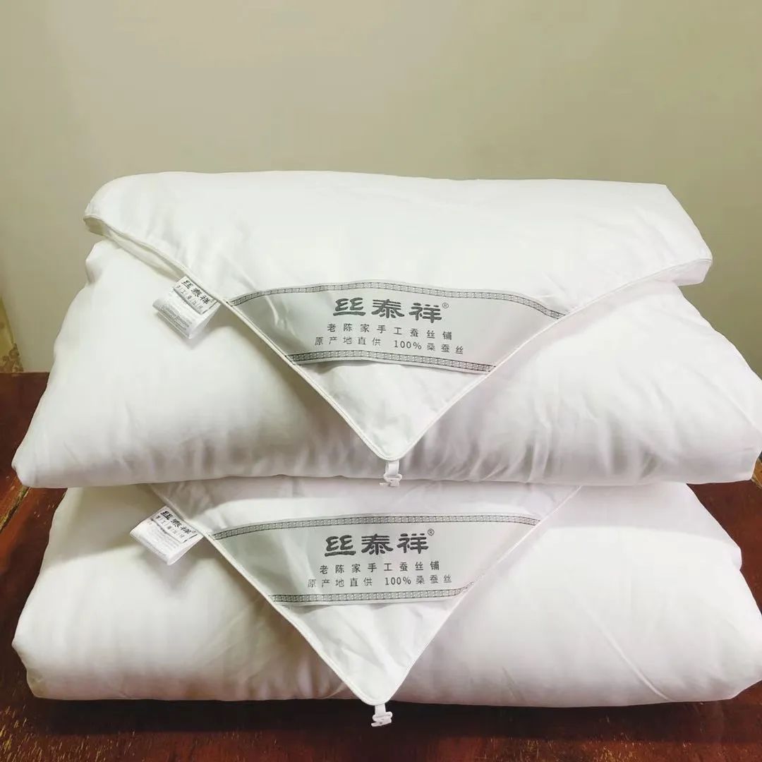 央视曝光蚕丝被长期盖,桑蚕丝真丝被曝光