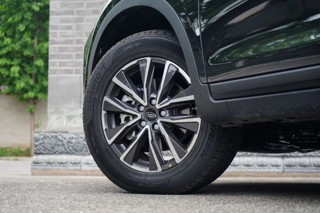 江淮嘉悦x7黑色大气,江淮大众嘉悦X7