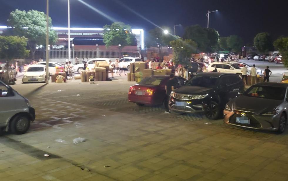 卖头盔赚100万,卖头盔一天赚1800万