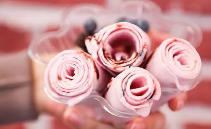 老昆明的网红美食街,老昆明网红美食小吃街打卡