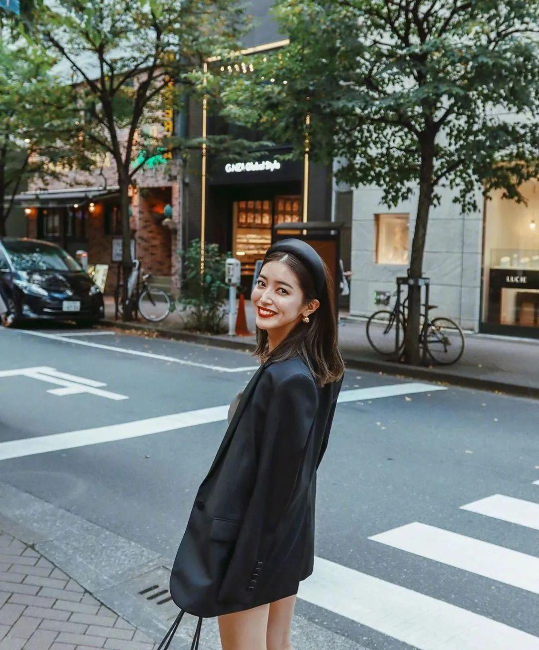 看完这些从小美到大的女神，你可能会种草这个单品