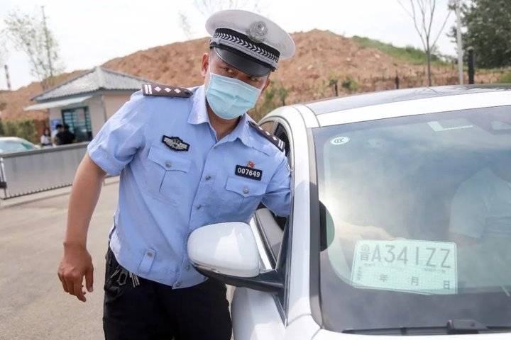 有了牌照还能用临时牌照吗,拿到号牌临牌还能用吗