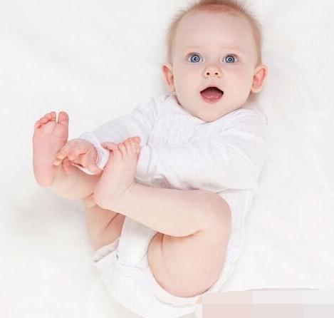 7个错误的育儿谣言父母不要轻信,育儿过程中的危险因素