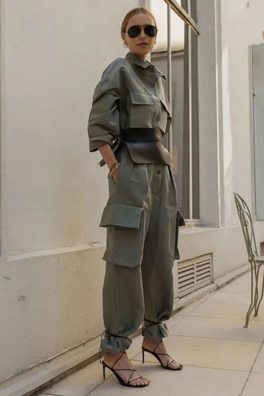 我终于等到了阔腿裤不再时髦的这一天…