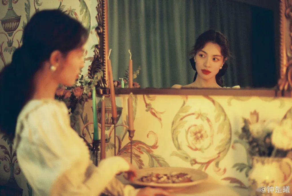 看完这些从小美到大的女神，你可能会种草这个单品