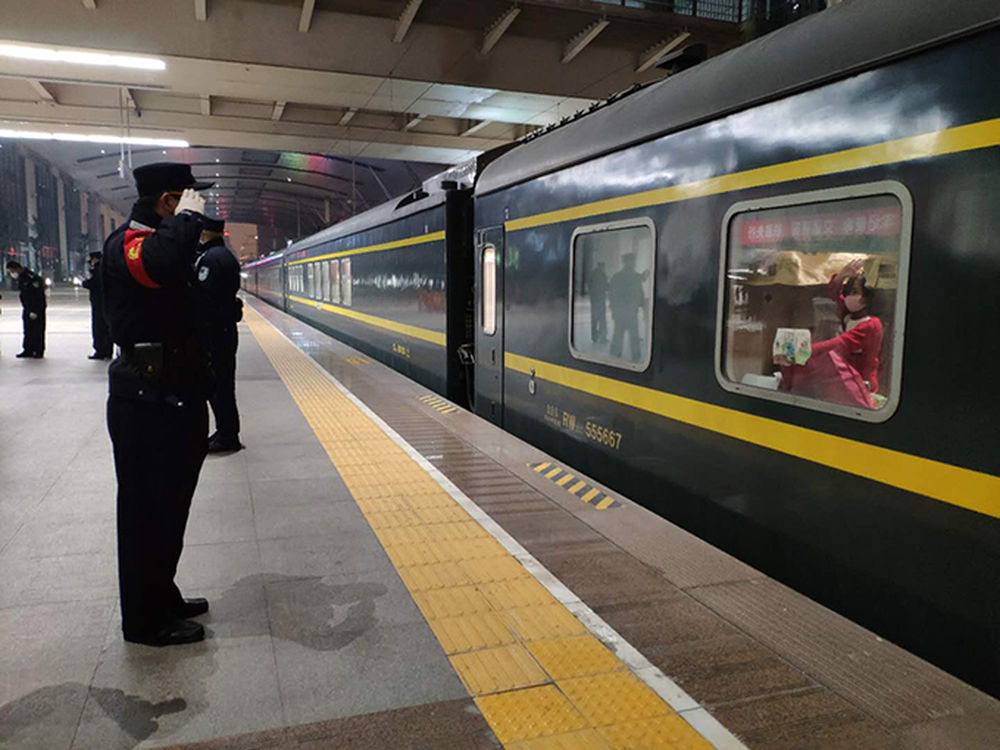 童画春天,春天的画儿童燕子