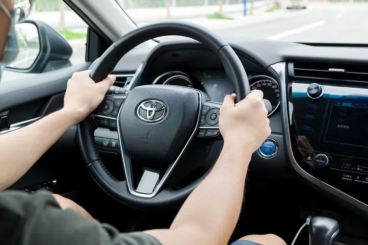 灵魂拷问:补贴6万,他真会把雅阁换成凯美瑞吗?