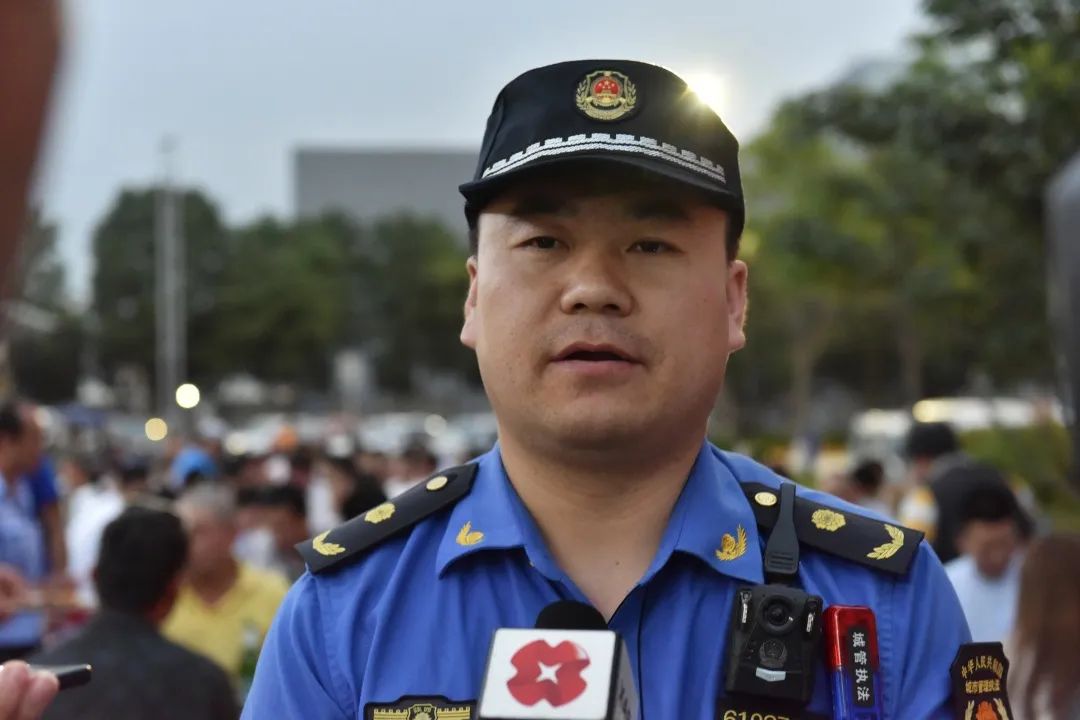 鐪嬪畬杩欎簺浣犺繕鎯虫憜鎽婂悧,鐪嬪畬璁╀綘鎽嗘憡璺笂灏戣蛋寮矾