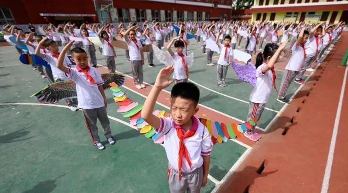 全国爱眼日擦亮我们的心灵之窗,全国爱眼日温馨提示