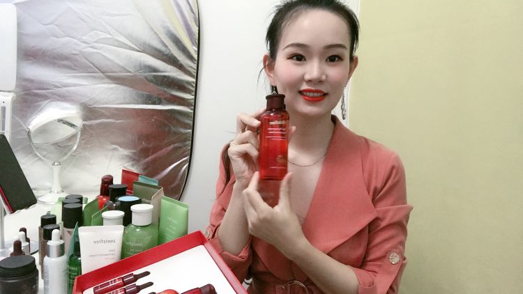 从0粉丝积累到如今近百万人听青岛小嫚讲述自己的主播职场之路