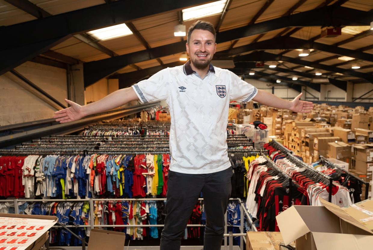 为什么穿过的球衣那么有价值,穿过的二手球鞋值钱吗