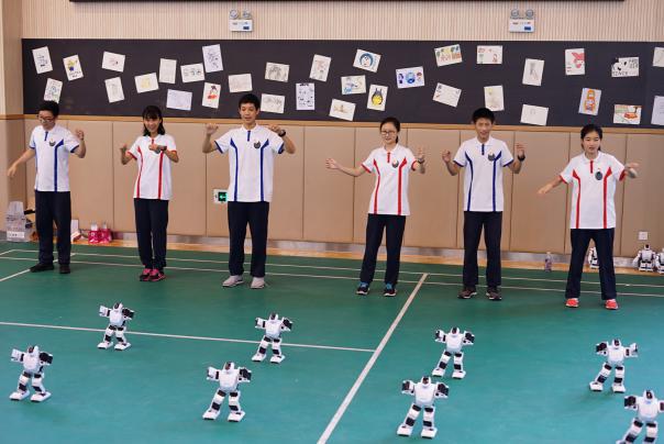 在学校骑自行车是什么体验,在学校骑摩托车是种什么样的体验