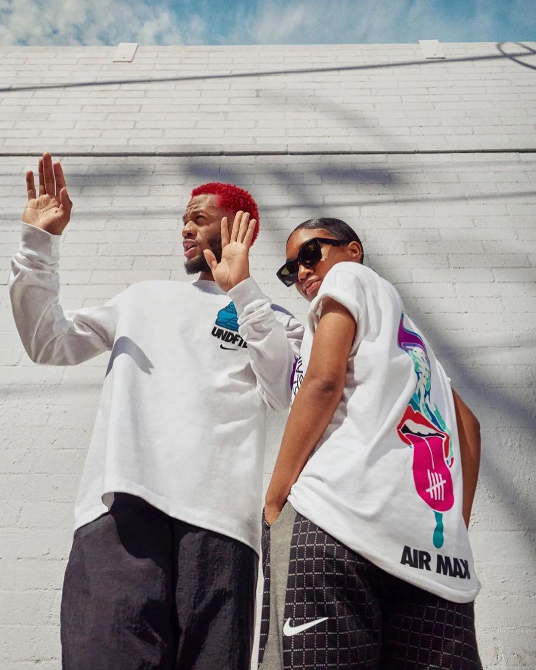 为什么全世界都在“求裤子链接”?而有人也借此交友