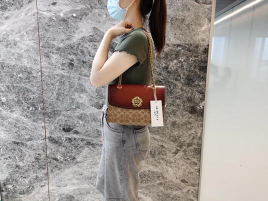 coach包店里买,coach包卖二手