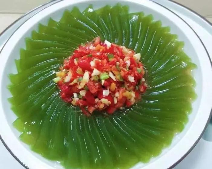 神仙豆腐纯天然绿色食品亲手制作,清凉解暑的神仙豆腐