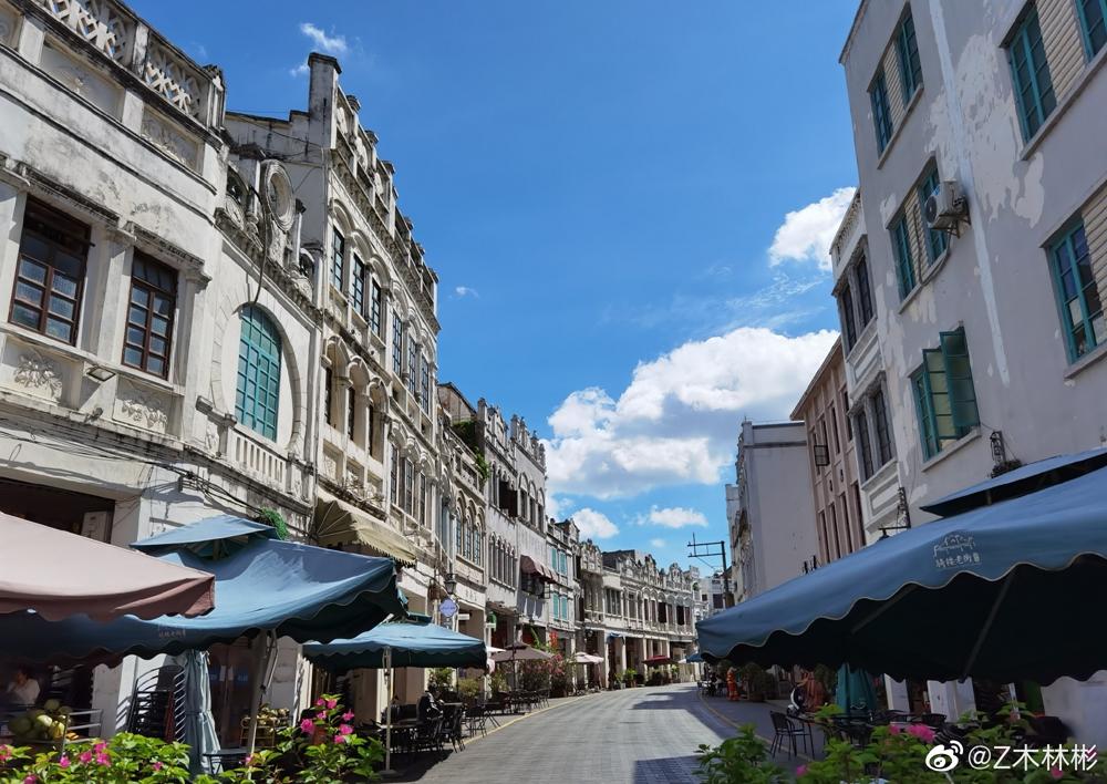 2000元飞机可容纳16人,2000块钱无限次飞海南