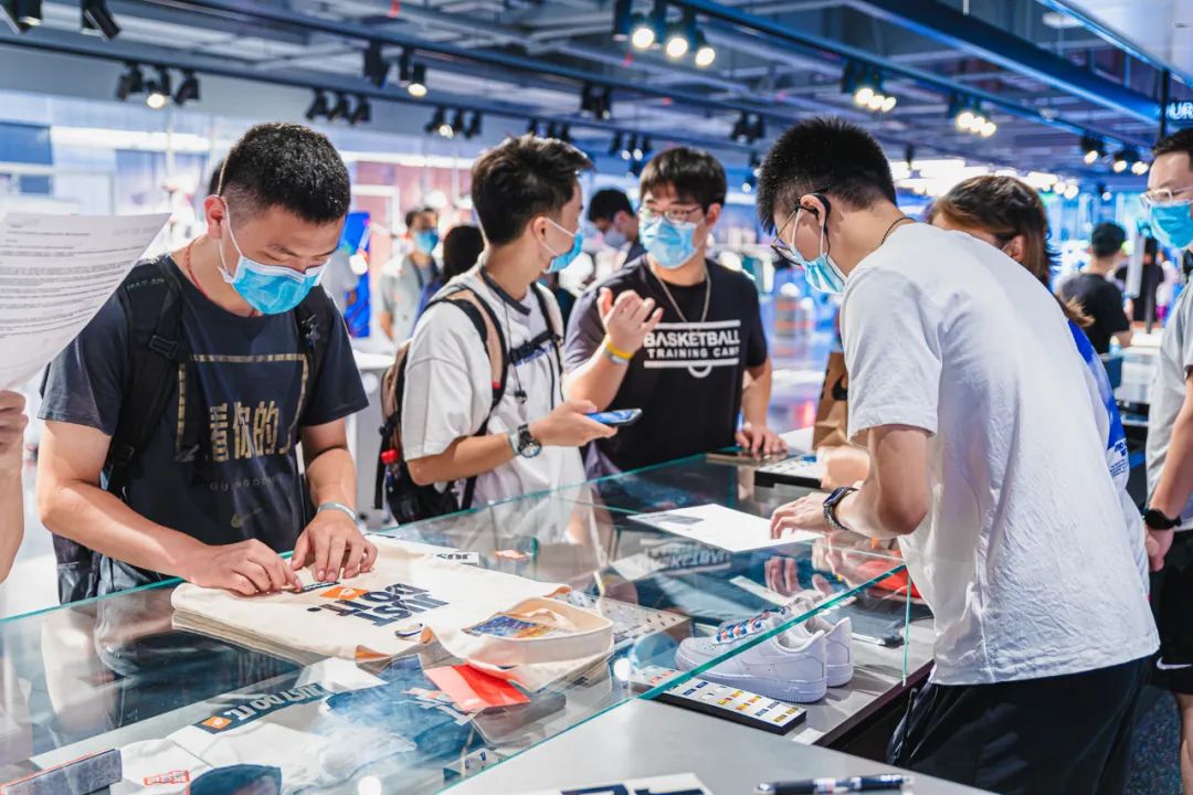 全球nike三大门店,广州nikerise概念店