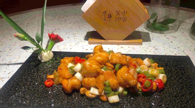 超大大大大网红小黄鸭空降常州，萌到尖叫